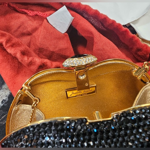 NWOT Authentic Beautiful Judith Leiber Clutch - Picture 7 of 8